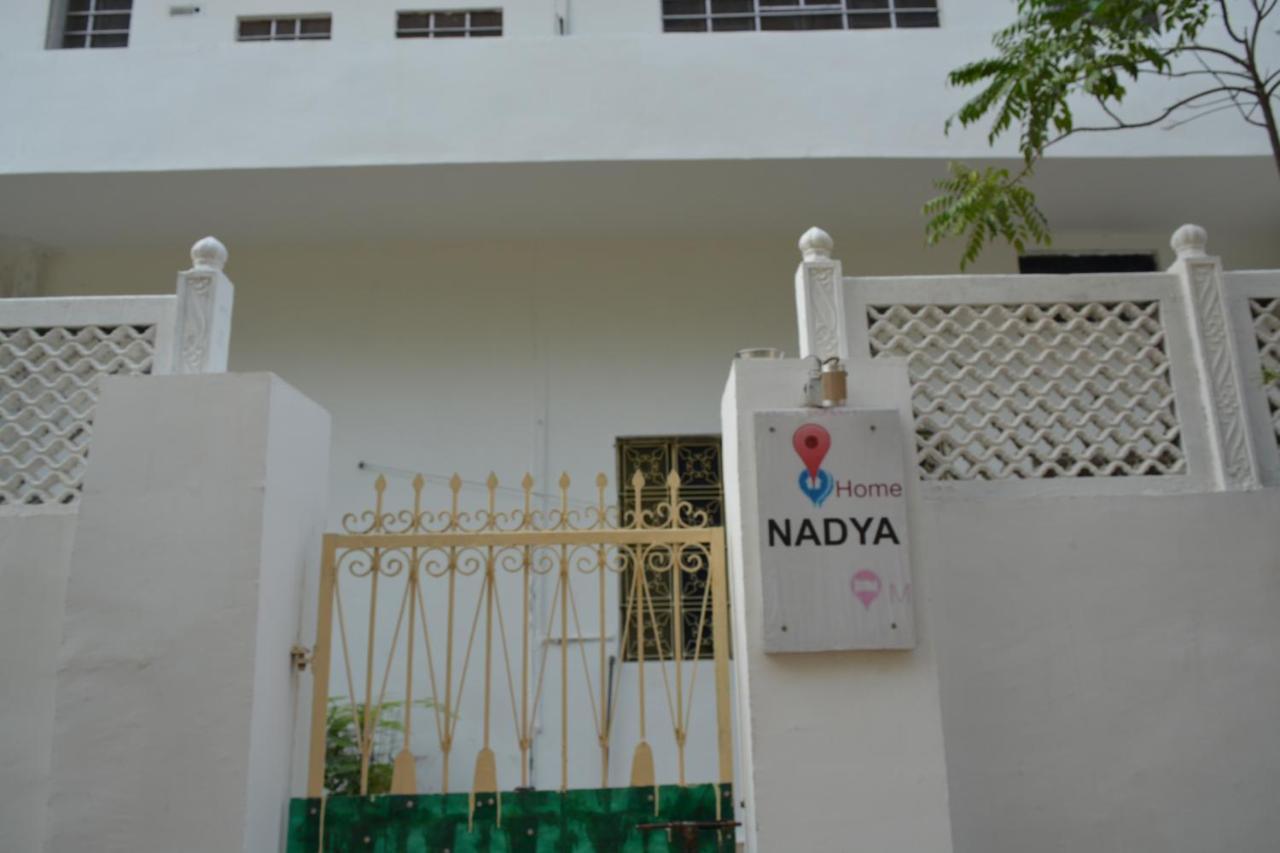 Nadya Homestay For Female & Family Jaipur Exterior foto